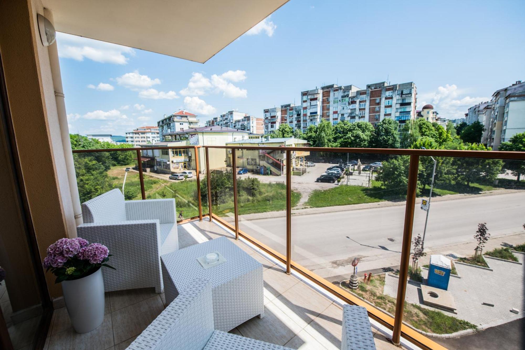Luxury Martina Apartment Wielkie Tyrnowo Zewnętrze zdjęcie